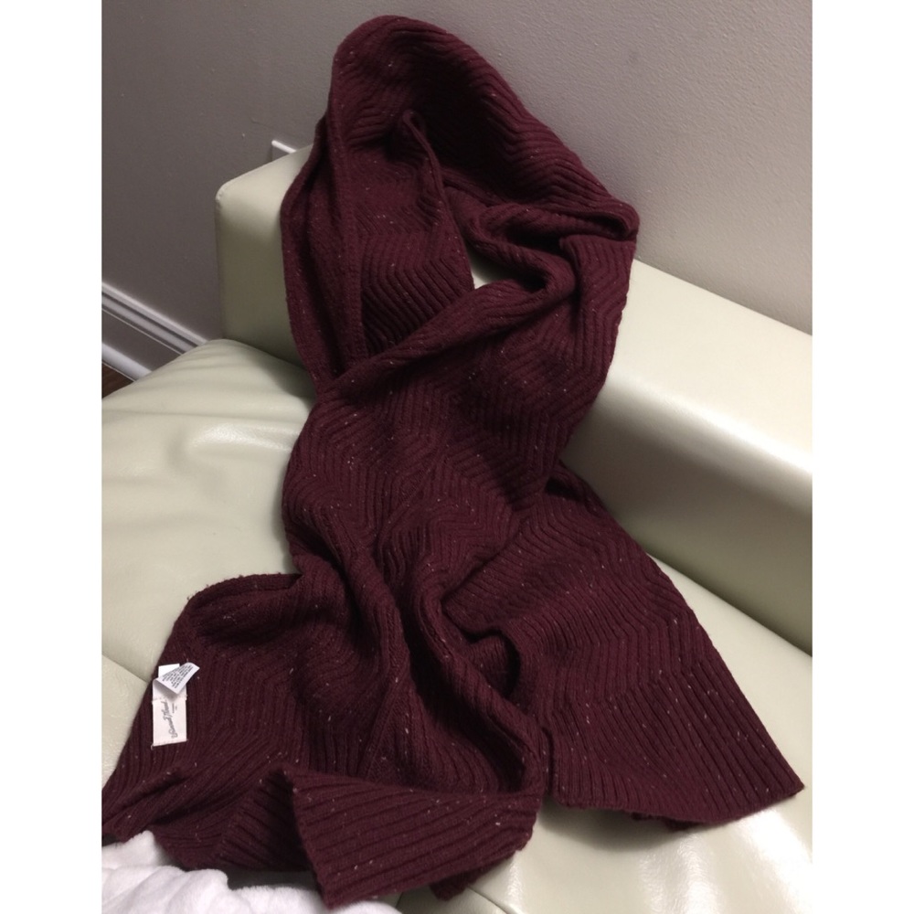 UNIVERSAL THREAD SCARF - Picture 2 of 3